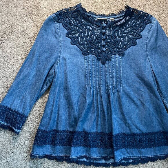 HOLDING HORSES Tops - Anthropologie Holding Horses Perra Navy Lace Chambray Denim Top Henley Swing 8